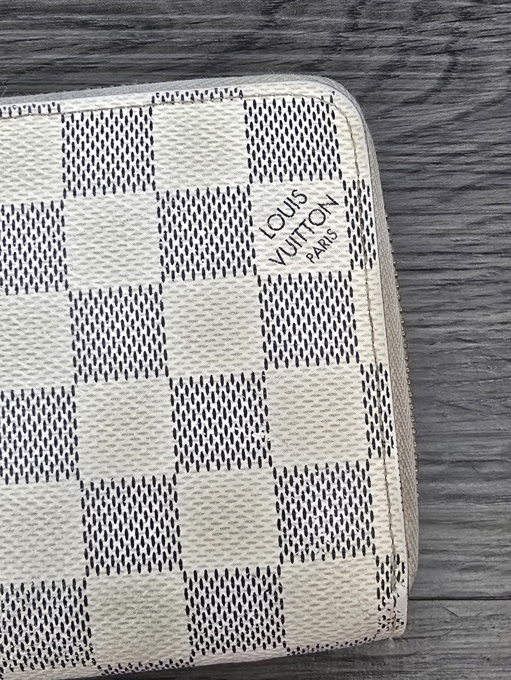 Louis Vuitton Damier Azur Zip Wallet - Picture 2 of 15